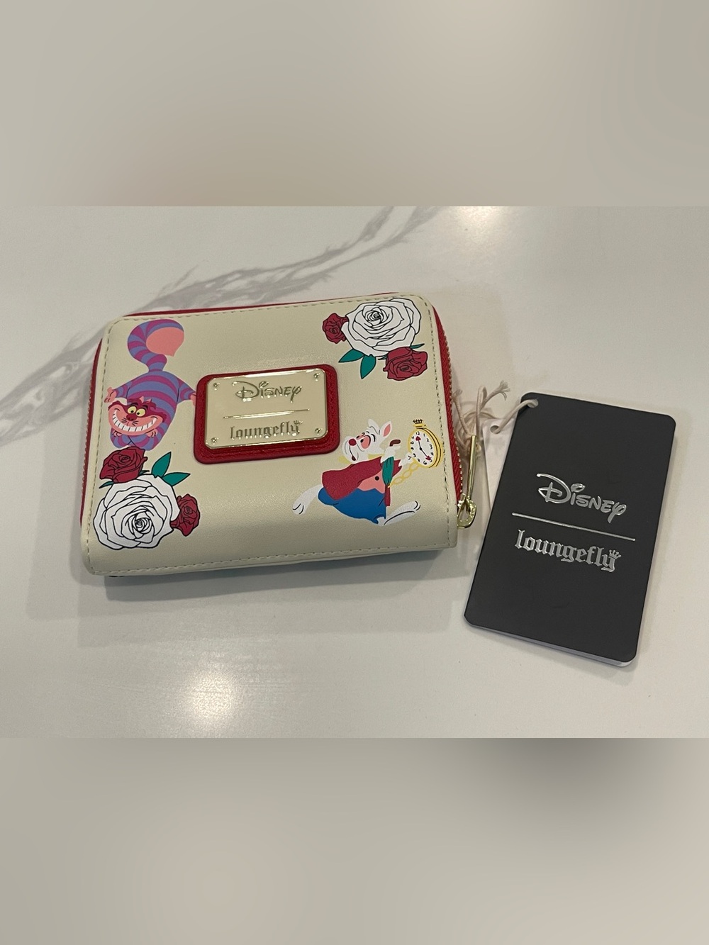 Disney Loungefly Cream and Red Alice in Wonderland Zip Wallet